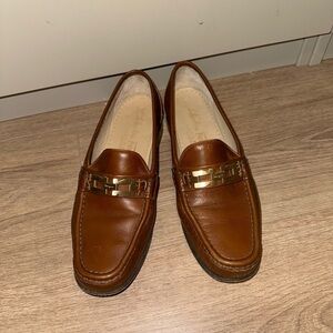 Salvador Ferragamo brown flat leather moccasins Oxford size 6